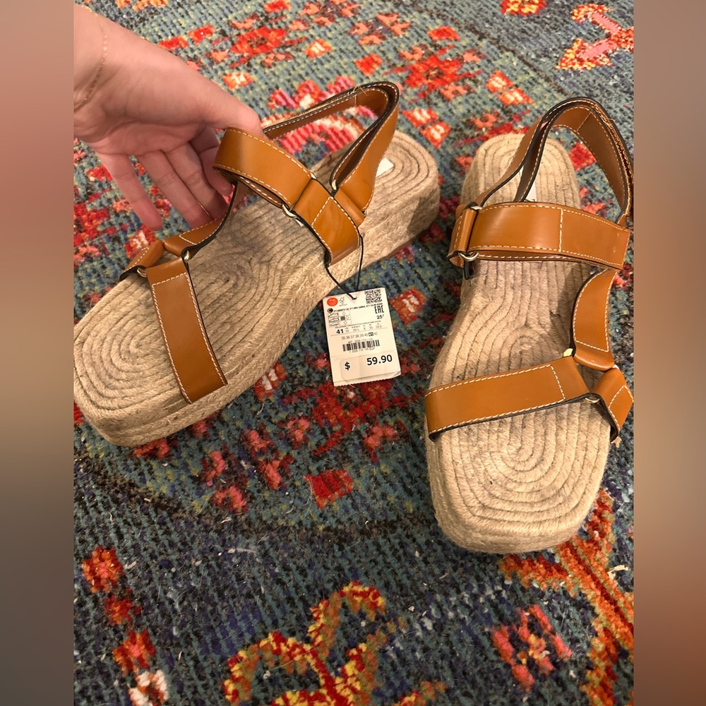 Size 41 Zara Velcro espadrille platform sandals NWT